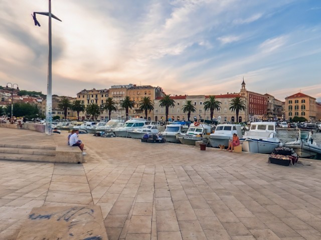 A 360° photo of one port in the Zagreb as a relaxation place